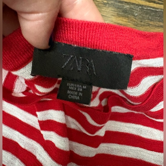 Zara Red and White Striped Knit long sleeve - Picture 3 of 3